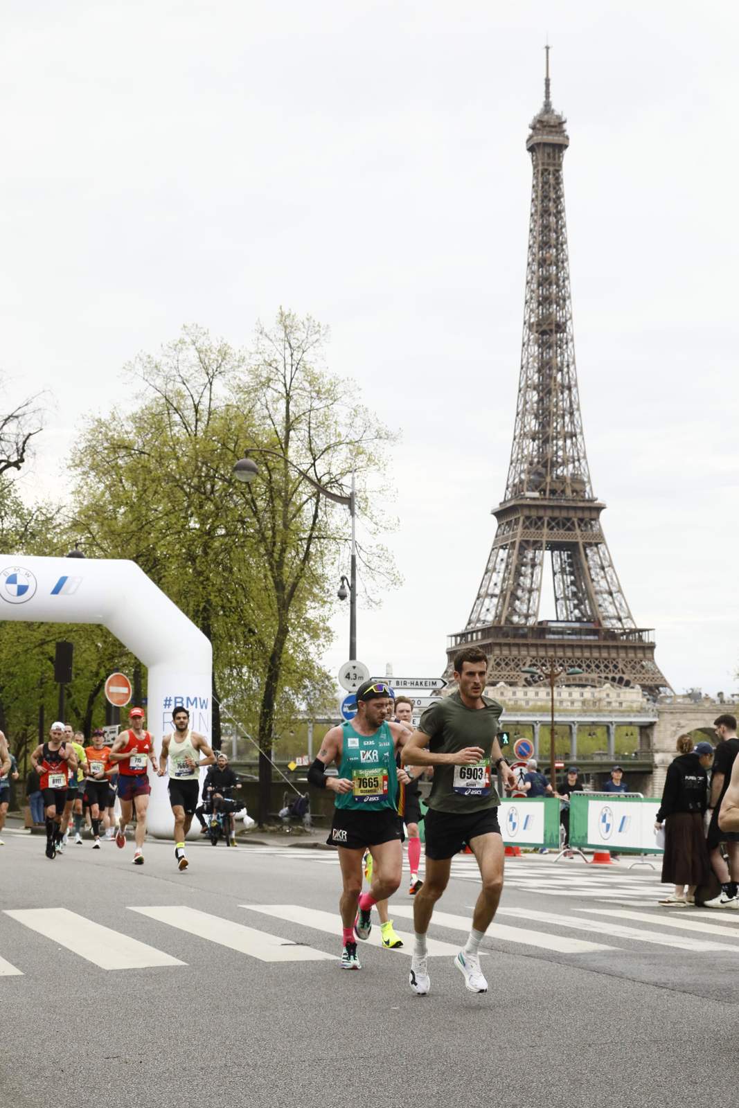 Simon Thoret coach running et trail à Lyon, accompagnement polyvalence route et trail — Summit Lab Coaching